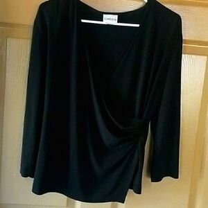 4@30.00 or 22.00 Ladies𝅺 Blouse by CHICO